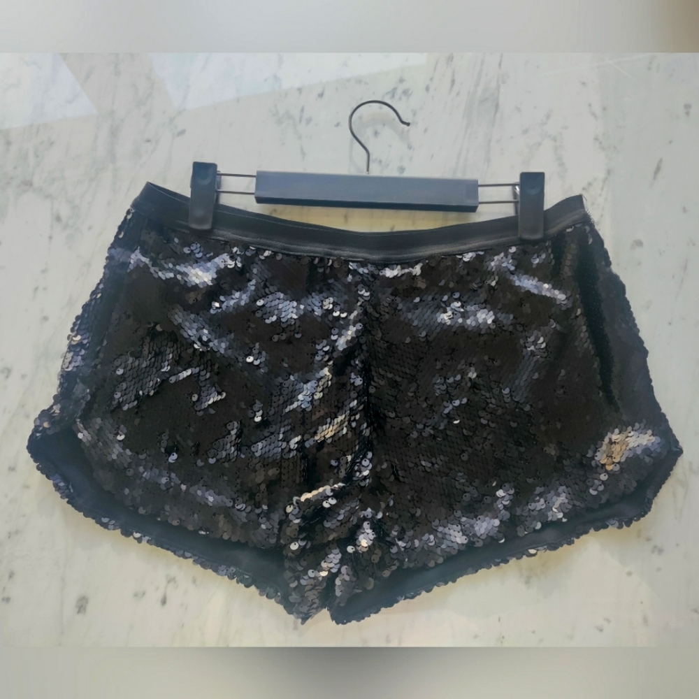 Zara Matte Sequins Black Shorts size M